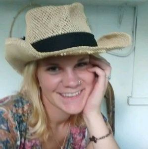 Meet your Posher, Chandler